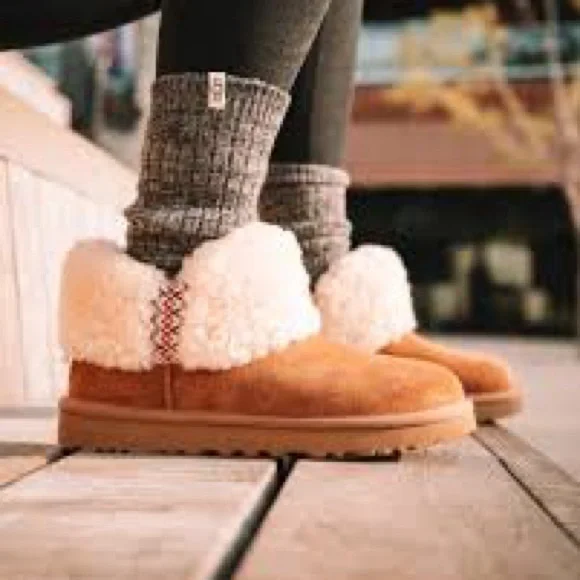 NWT Ugg Ultra Mini  Braided Boots - Picture 5 of 12